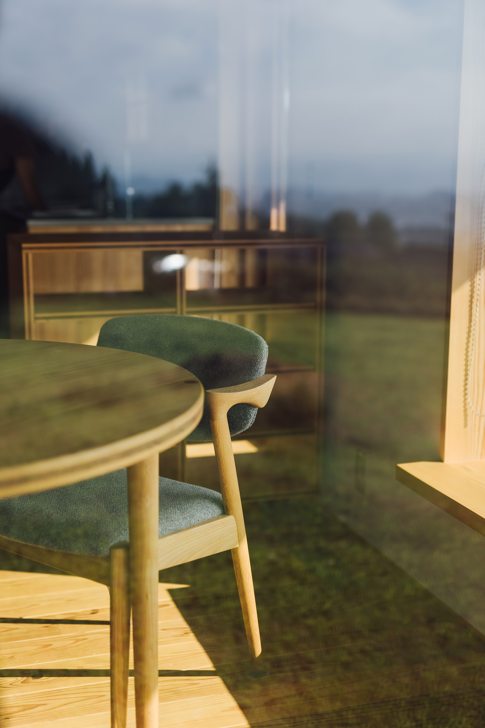 ホームページが公開されました。